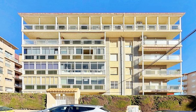 Resale - Apartment - Torrevieja - Punta Prima