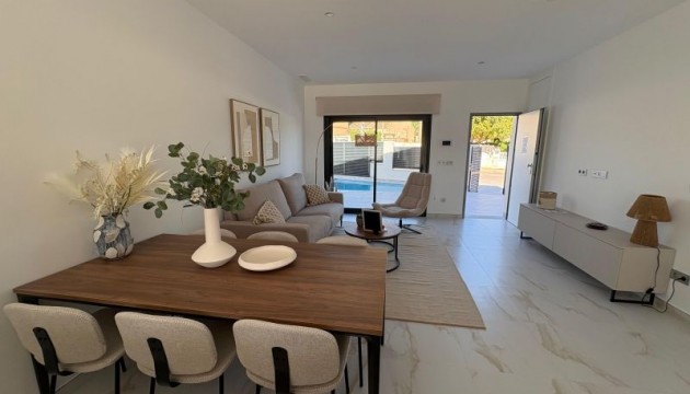 Перепродажа - отдельная вилла - Pinar de Campoverde