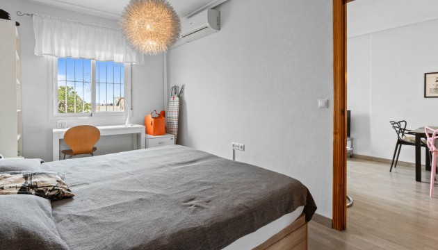 Herverkoop - Apartment - Torrevieja