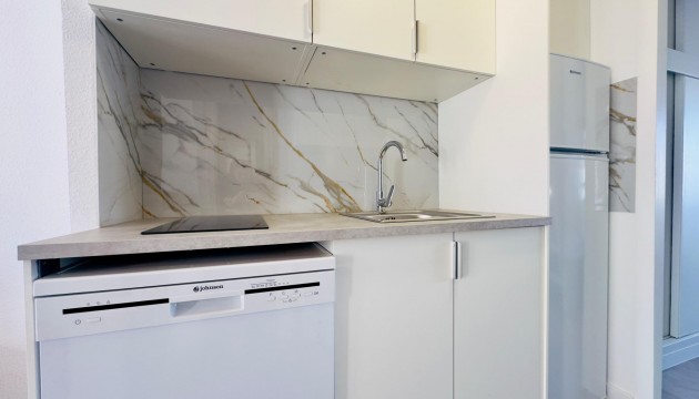 Resale - Apartment - Torrevieja - Los Frutales