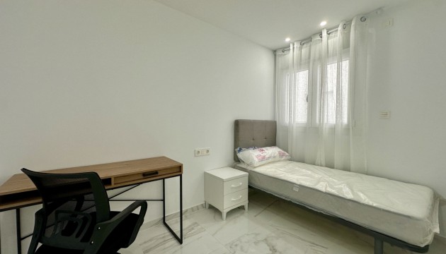 Перепродажа - Квартира - Torrevieja