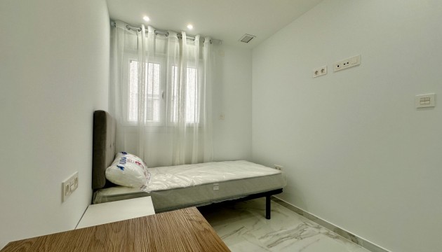 Перепродажа - Квартира - Torrevieja