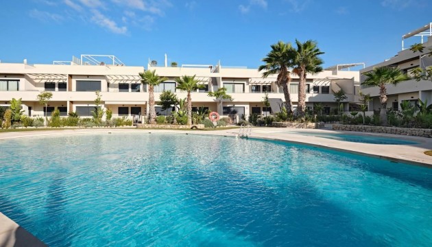 Resale - Apartment - Torrevieja - La Veleta