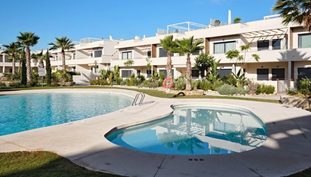 Resale - Apartment - Torrevieja - La Veleta