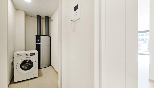 Resale - Apartment - Torrevieja - La Veleta