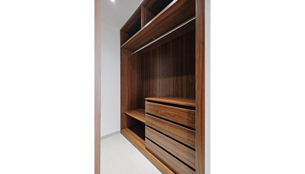 Resale - Apartment - Torrevieja - La Veleta