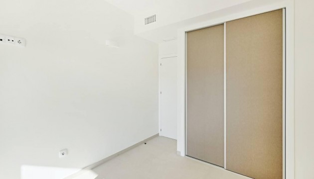 Resale - Apartment - Torrevieja - La Veleta