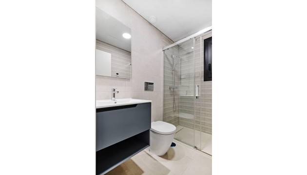 Resale - Apartment - Torrevieja - La Veleta