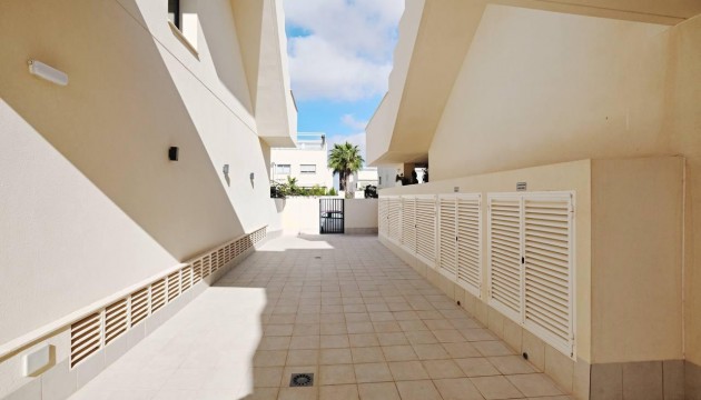 Resale - Apartment - Torrevieja - La Veleta