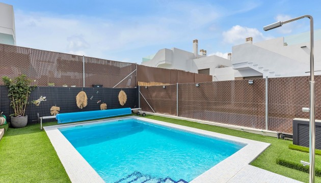 Resale - Detached Villa - Vistabella Golf