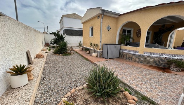 Resale - Detached Villa - Torrevieja - San Luis