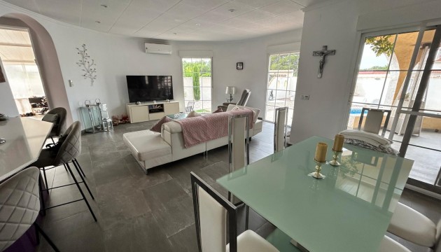 Resale - Detached Villa - Torrevieja - San Luis