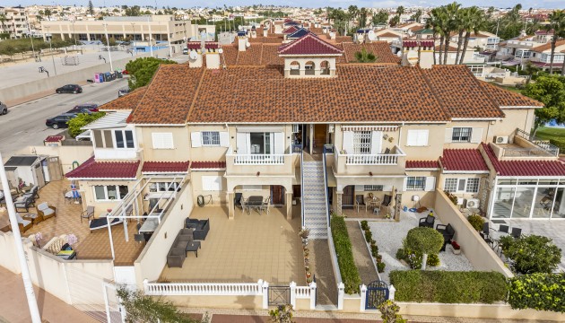 Resale - Apartment - Orihuela Costa - Playa Flamenca