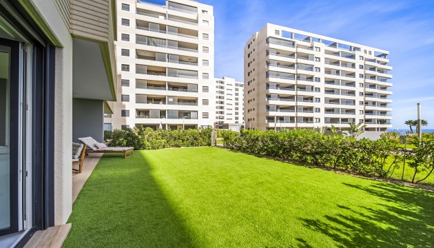 Resale - Apartment - Torrevieja - Punta Prima