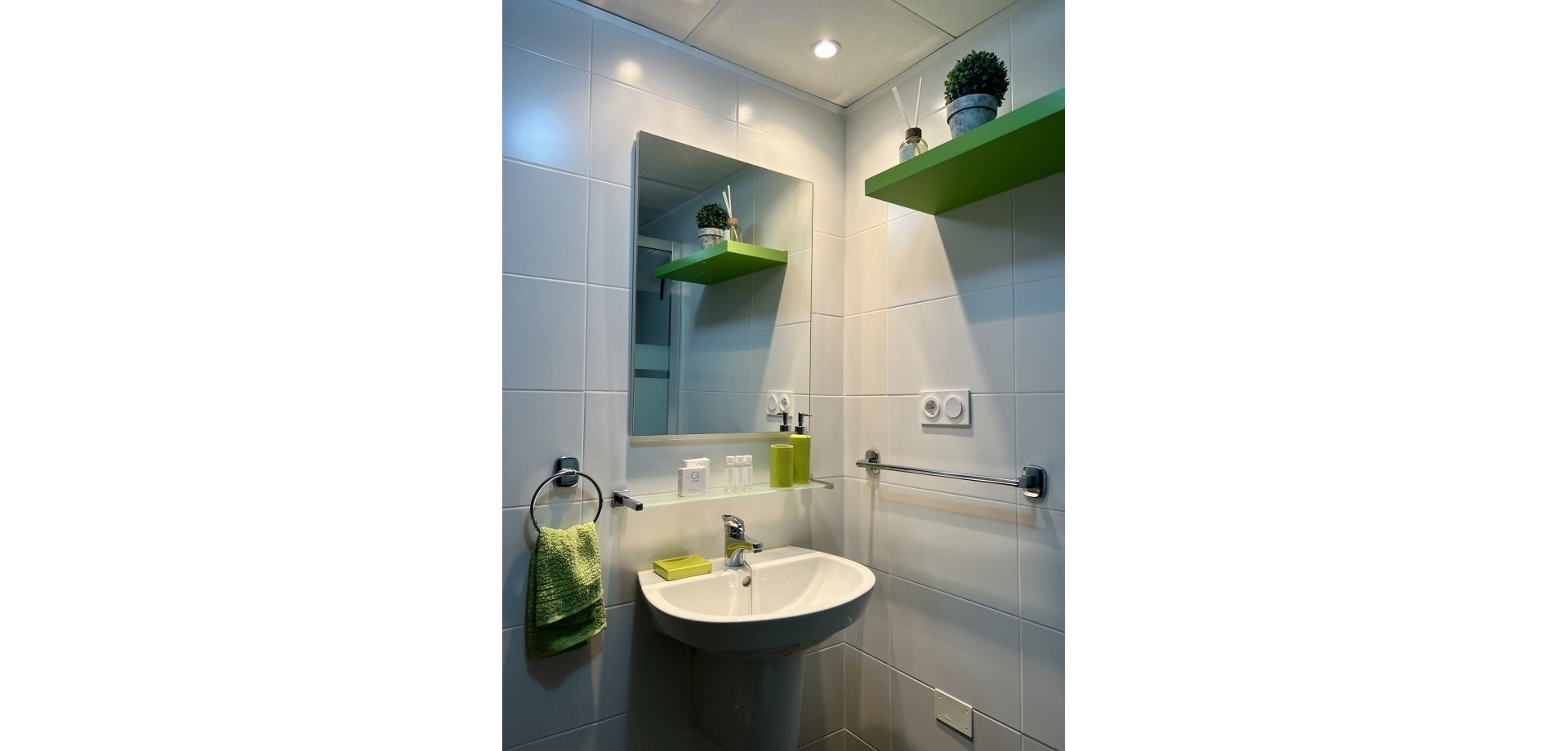 Apartment in Urbanizacion los Balcones - Image 5