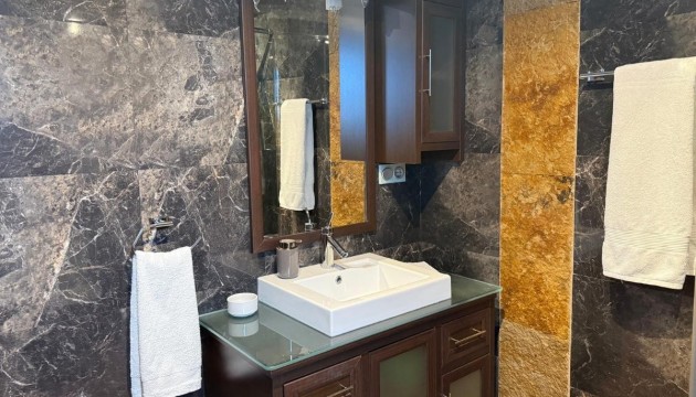 Resale - Apartment - San Miguel de Salinas