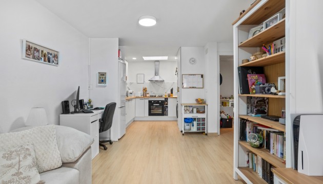 Resale - Bungalow - Torrevieja - La Siesta - El Salado -  Torreta