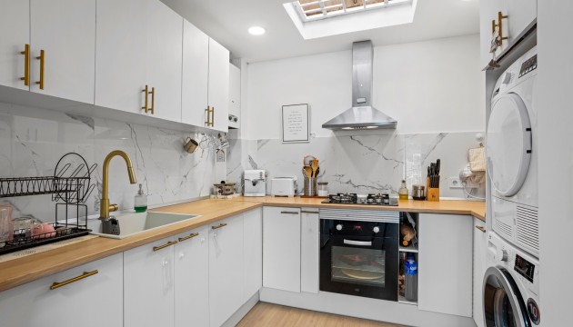 Resale - Bungalow - Torrevieja - La Siesta - El Salado -  Torreta