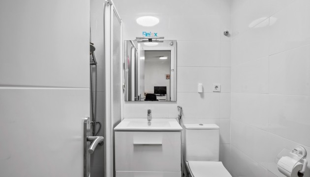 Resale - Bungalow - Torrevieja - La Siesta - El Salado -  Torreta