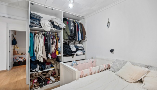 Resale - Bungalow - Torrevieja - La Siesta - El Salado -  Torreta