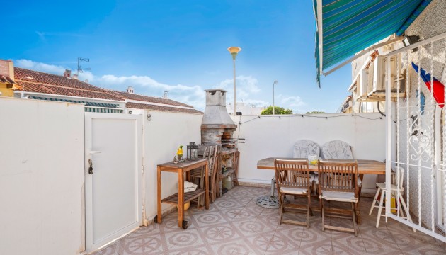 Resale - Bungalow - Torrevieja - La Siesta - El Salado -  Torreta