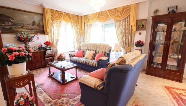 Resale - Detached Villa - Orihuela Costa - Villamartín