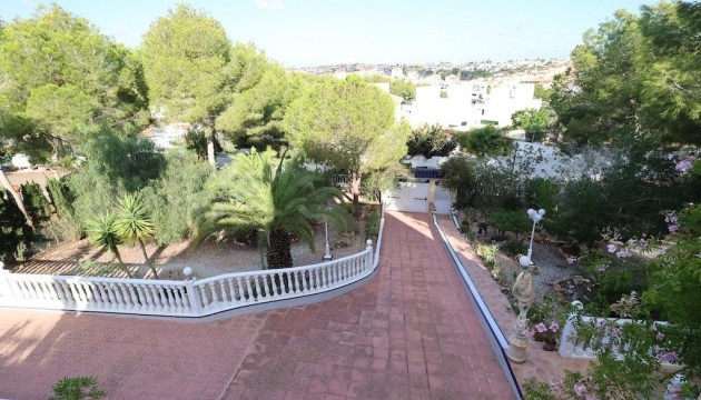 Resale - Detached Villa - Orihuela Costa - Villamartín
