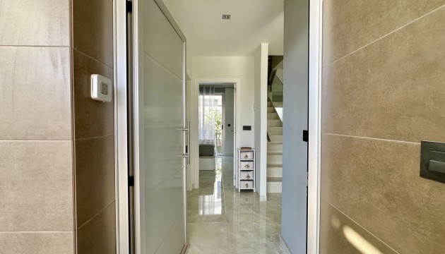 Videresalg - Detached Villa - Orihuela Costa - Lomas de Cabo Roig