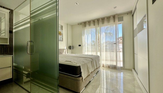 Videresalg - Detached Villa - Orihuela Costa - Lomas de Cabo Roig