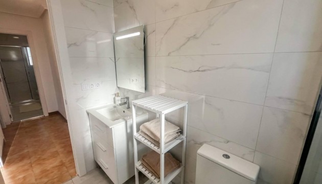 Resale - Apartment - Torrevieja - Punta Prima