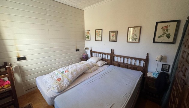 Resale - Bungalow - Torrevieja - La Siesta - El Salado -  Torreta