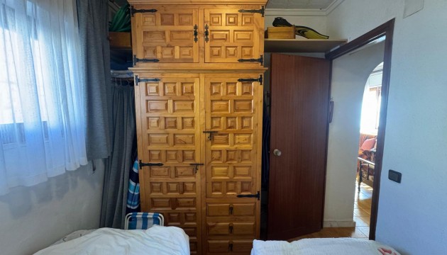 Resale - Bungalow - Torrevieja - La Siesta - El Salado -  Torreta