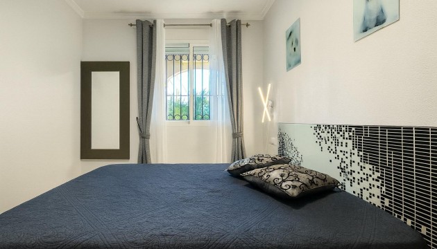 Resale - Apartment - Orihuela Costa - Dehesa de campoamor