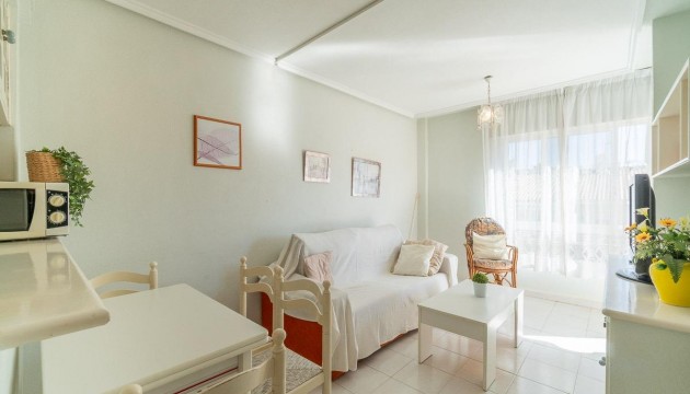 Resale - Apartment - Torrevieja - Los Frutales