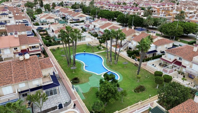 Resale - Apartment - Orihuela Costa - Playa Flamenca