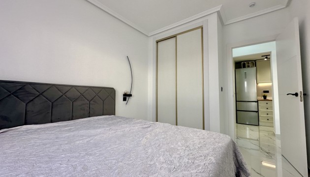 Resale - Apartment - Orihuela Costa - Playa Flamenca