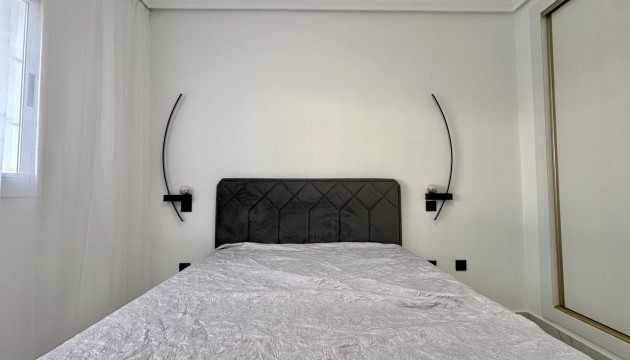 Resale - Apartment - Orihuela Costa - Playa Flamenca