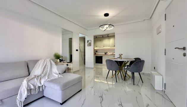 Resale - Apartment - Orihuela Costa - Playa Flamenca