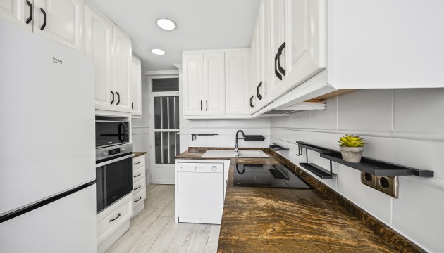 Herverkoop - Apartment - Torrevieja