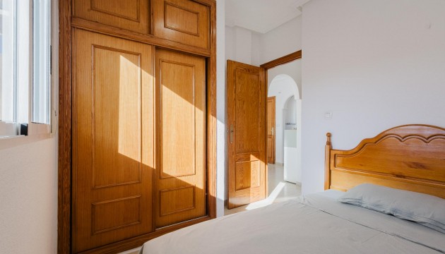 Resale - Bungalow - Torrevieja