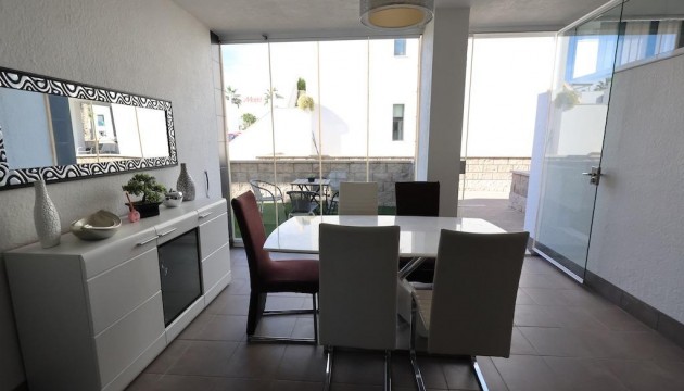 Resale - Bungalow - Orihuela Costa - La Zenia