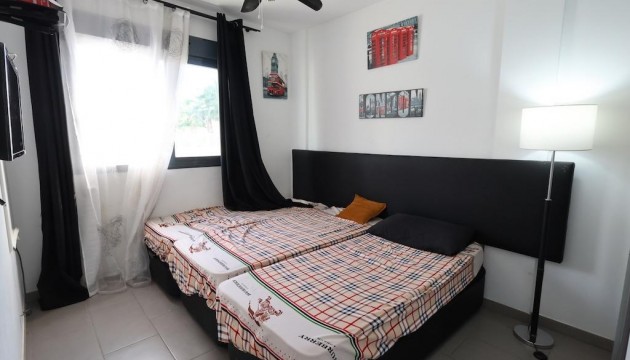 Resale - Bungalow - Orihuela Costa - La Zenia