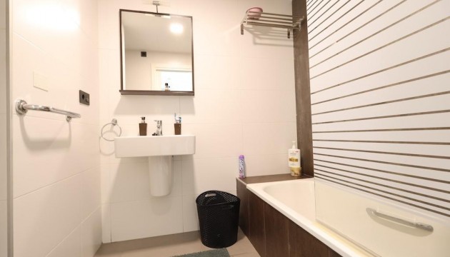 Resale - Bungalow - Orihuela Costa - La Zenia