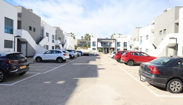 Resale - Bungalow - Orihuela Costa - La Zenia