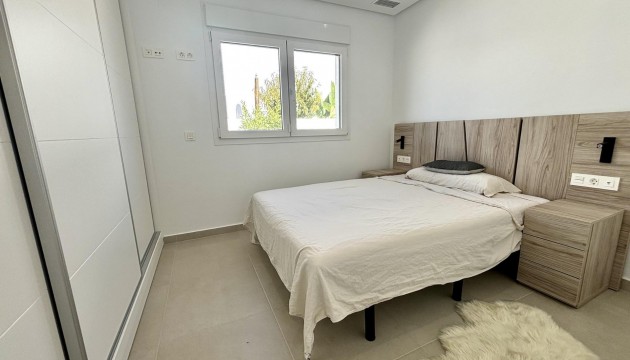 Neue Gebäude - Detached Villa - Rojales