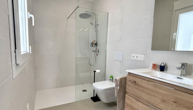 Neue Gebäude - Detached Villa - Rojales