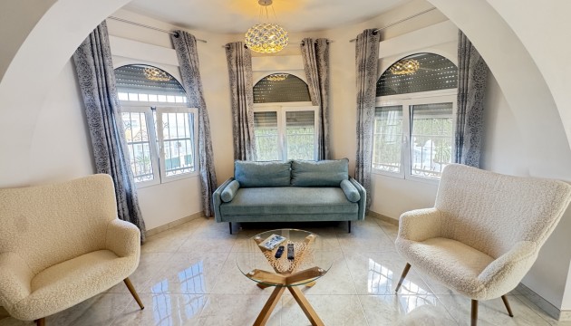 Resale - Detached Villa - Orihuela Costa - Villamartín