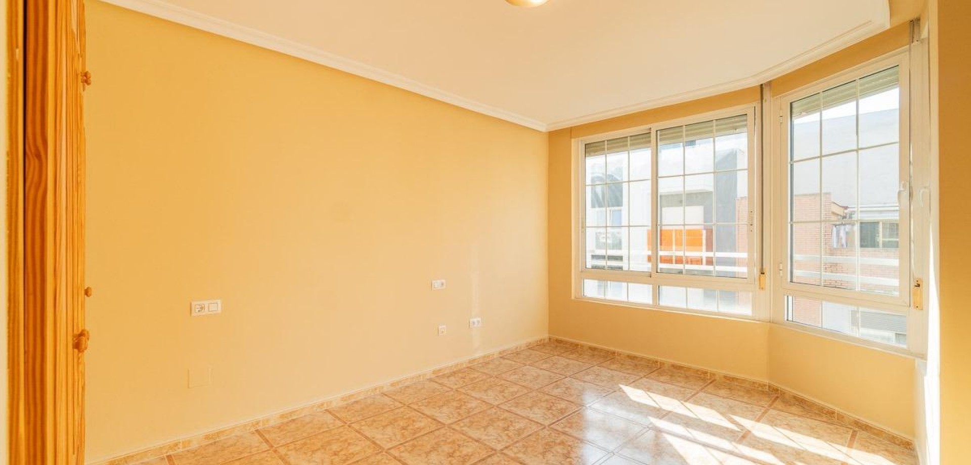 Apartment in Torrevieja - Image 4