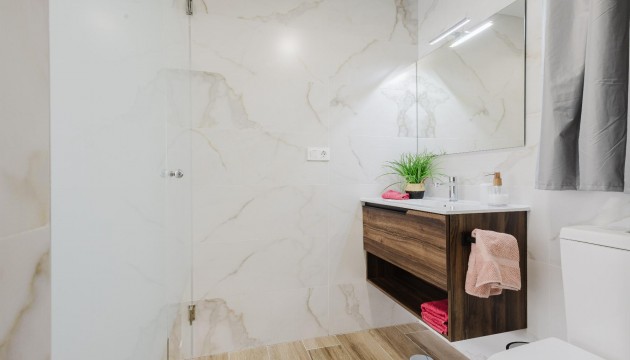 Resale - Apartment - Orihuela Costa - Villamartín