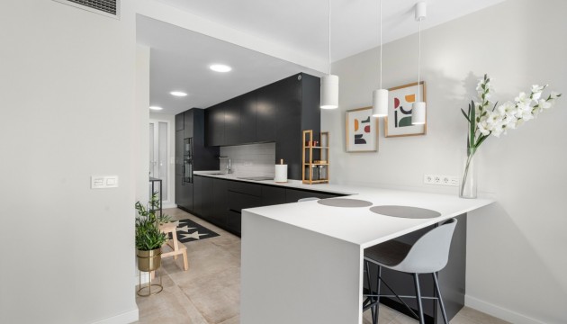 Herverkoop - Apartment - Alicante